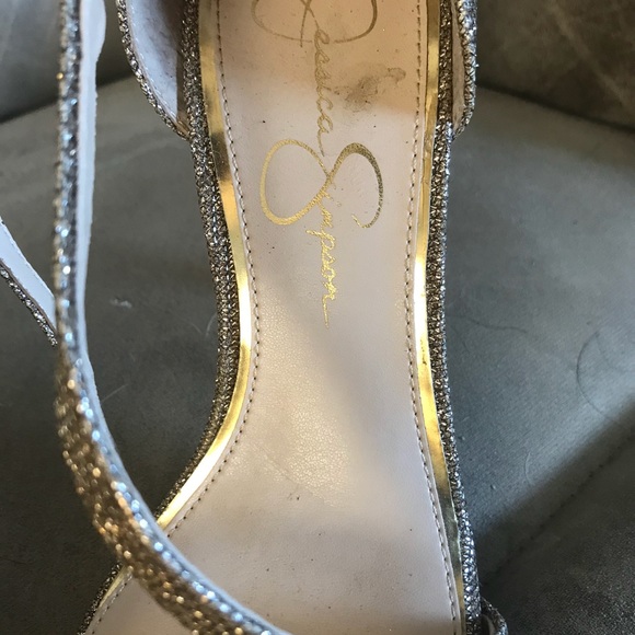 Gorgeous Jessica Simpson Gold Sparkle heels, sz 9M - Picture 3 of 5